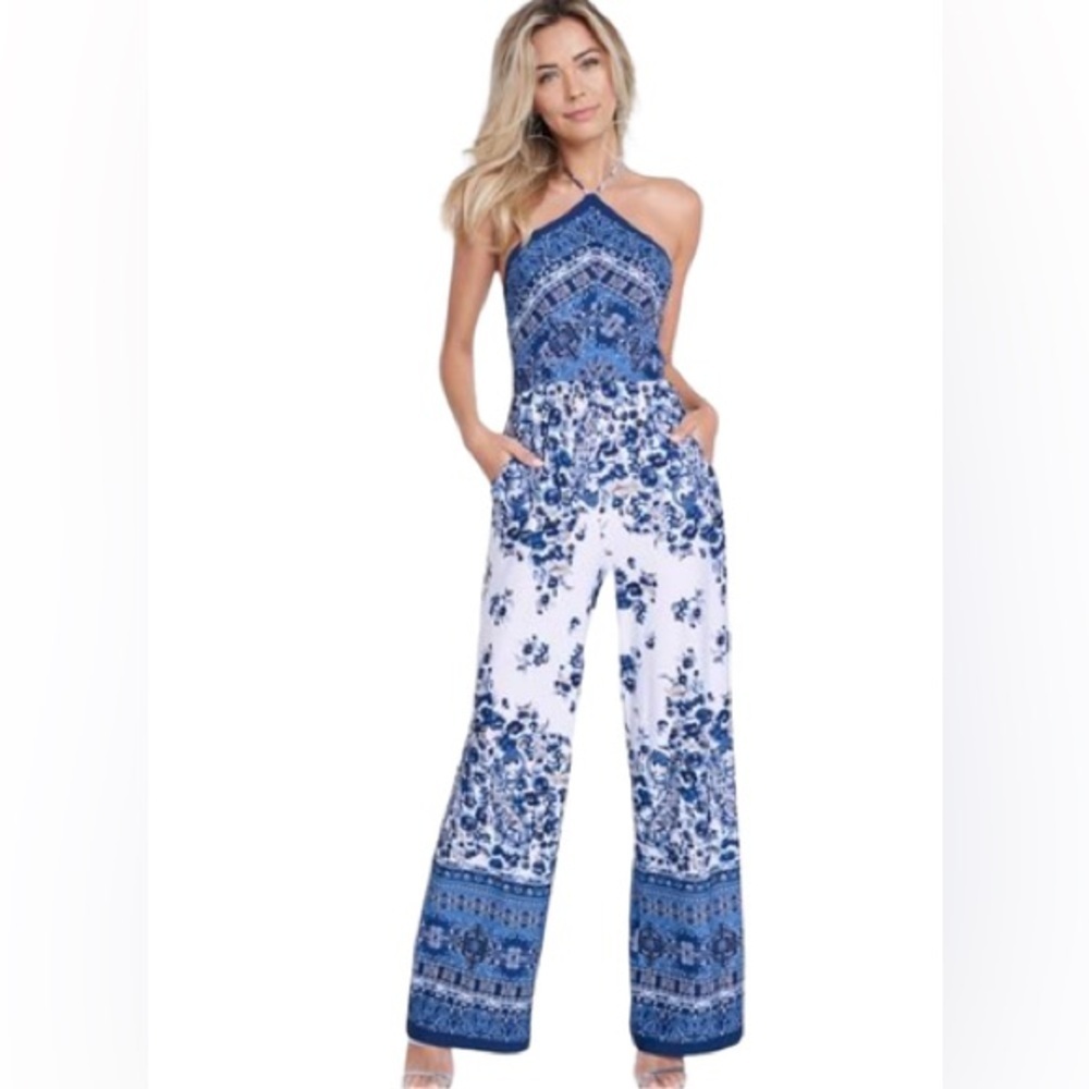 VENUS Blue and White Floral Jumpsuit 🦋💙🤍 M-L NWOT
